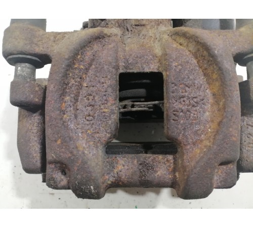 Суппорт задний левый (с моторчиком)