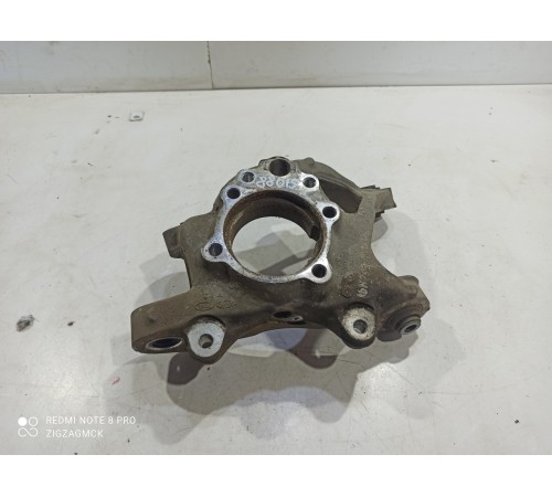 Кулак поворотный(задний правый)