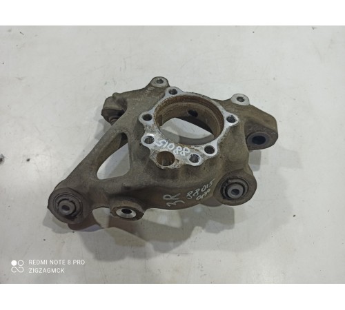 Кулак поворотный(задний правый)