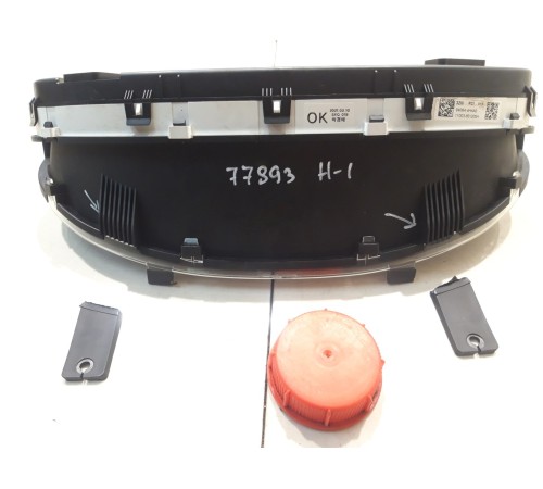 Панель приборов