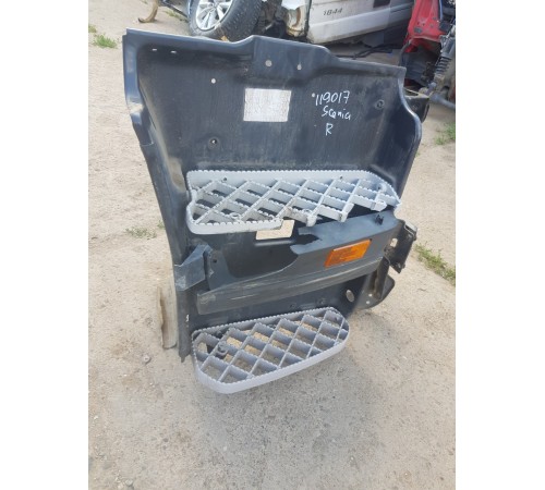 Кронштейн крепление высокого бампера правый