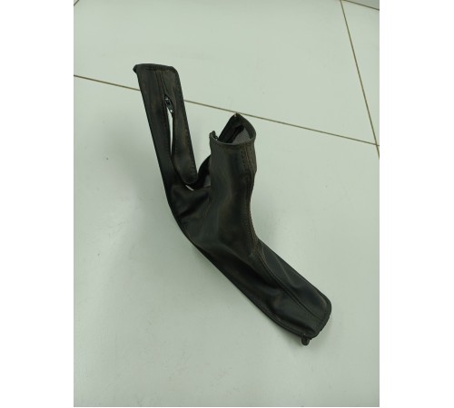 Кожух рычага ручного тормоза ручника