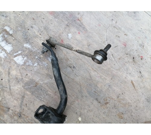 Стабилизатор передней подвески