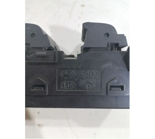 Блок управления стеклоподъемниками передний левый