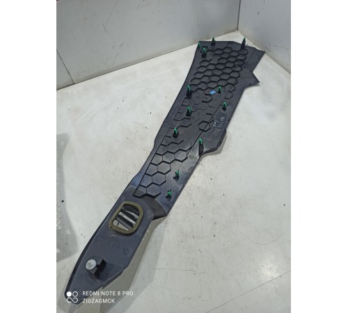 Накладка центральной консоли левая