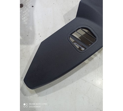 Накладка центральной консоли левая