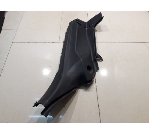 Обшивка стойки (задняя, правая)