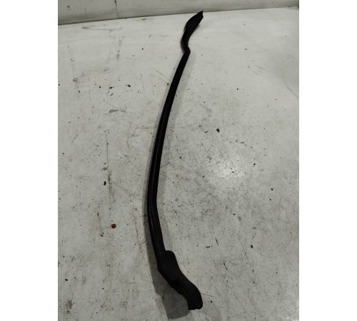 Уплотнитель двери(задний левый)