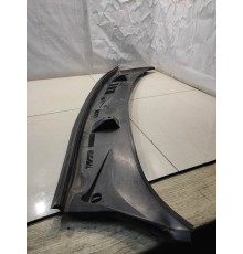 Планка под лобовое стекло (жабо)