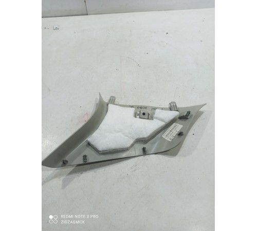 Накладка стойки (задняя правая)