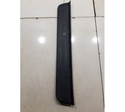 Накладка порога (передняя, левая)