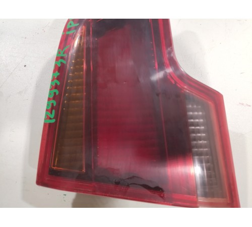 Фонарь задний правый внутренний