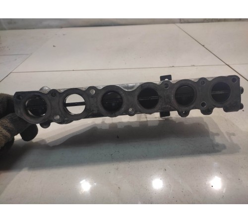 Впускной коллектор