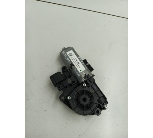 Моторчик люка крыши задний