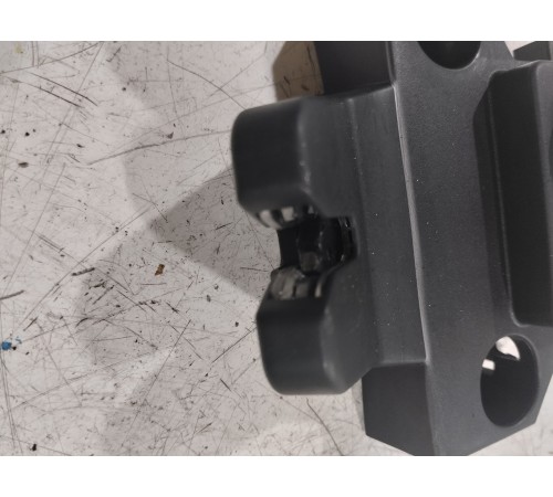 Замок крышки багажника