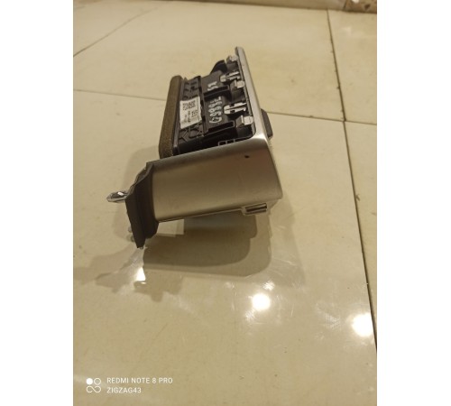 Воздушный дефлектор (левый)