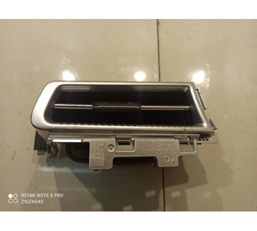 Воздушный дефлектор (левый)