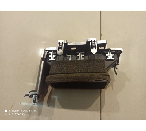 Воздушный дефлектор (левый)