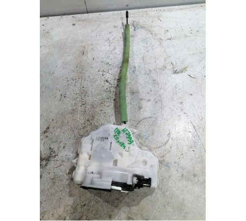 Замок двери передний правый