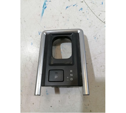 Накладка центральной консоли