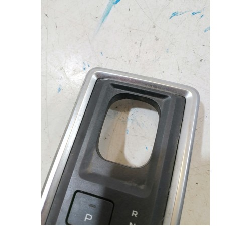 Накладка центральной консоли