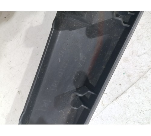 Накладка обшивки двери передняя правая