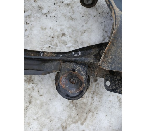 Балка подвески (подрамник) задняя