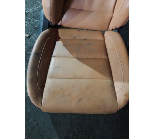 Сиденье(переднее правое)