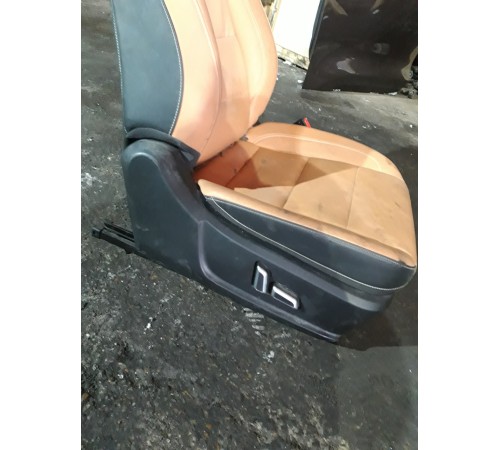 Сиденье(переднее правое)