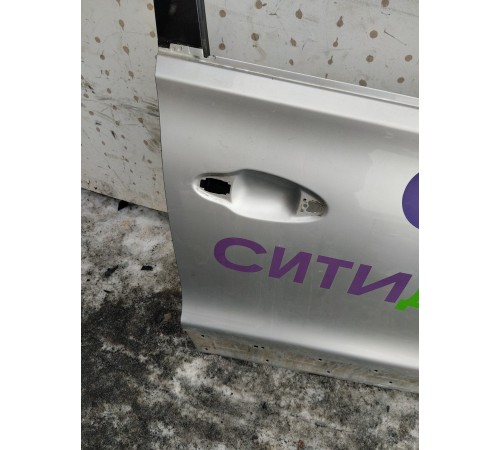 Дверь(передняя правая)