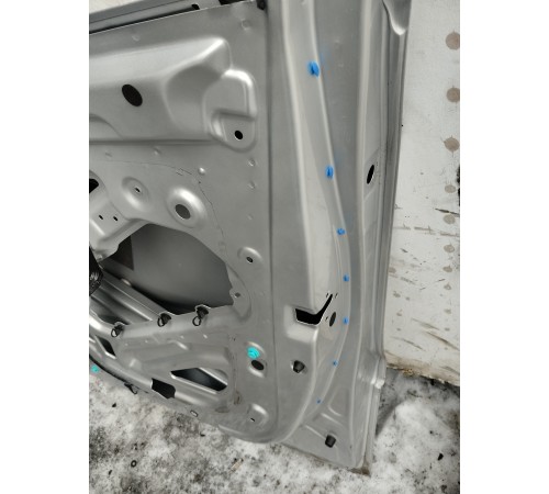 Дверь(передняя правая)