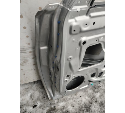 Дверь(передняя правая)