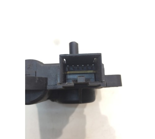 Моторчик привода заслонок отопителя