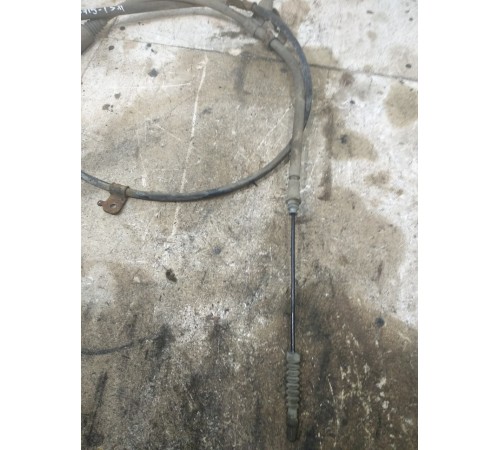 Трос стояночного тормоза правый