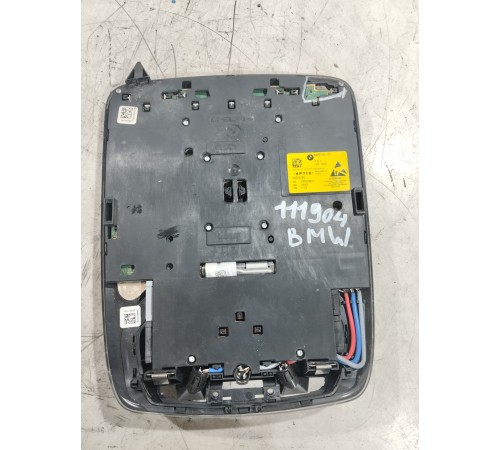 Плафон внутреннего освещения(передний)