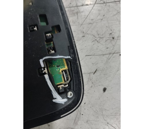 Плафон внутреннего освещения(передний)