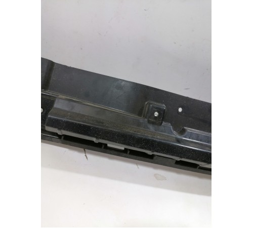 Кронштейн заднего бампера центральный