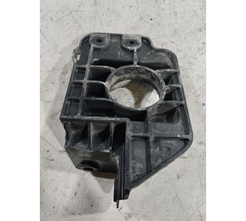 Кронштейн (крепление) фары противотуманной левый