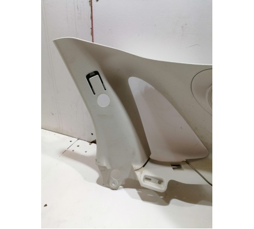 Обшивка багажника правая верхняя