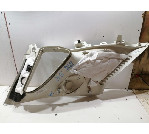 Обшивка багажника правая верхняя