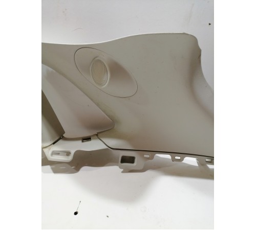 Обшивка багажника правая верхняя