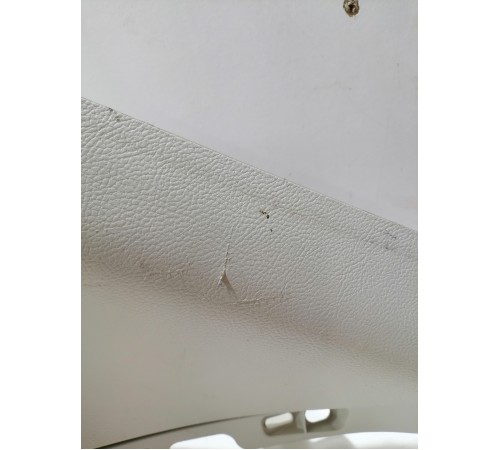 Обшивка багажника правая верхняя