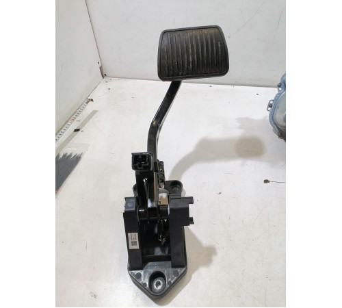 Педаль тормоза