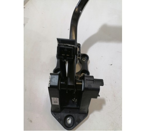 Педаль тормоза