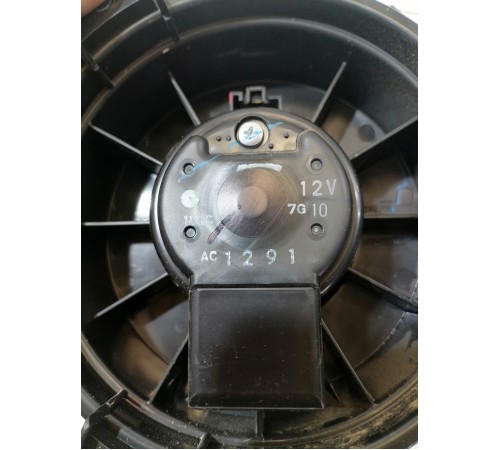 Моторчик отопителя печки