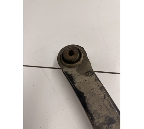 Рычаг подвески задний левый