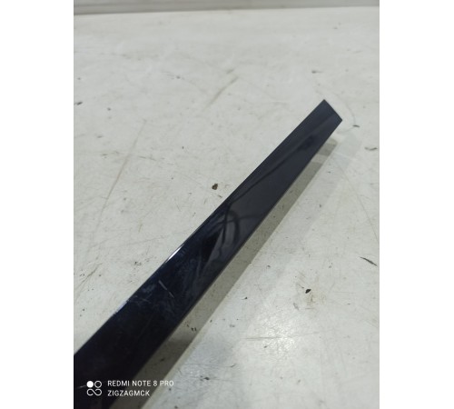 Уплотнитель стекла (задний правый наружный)