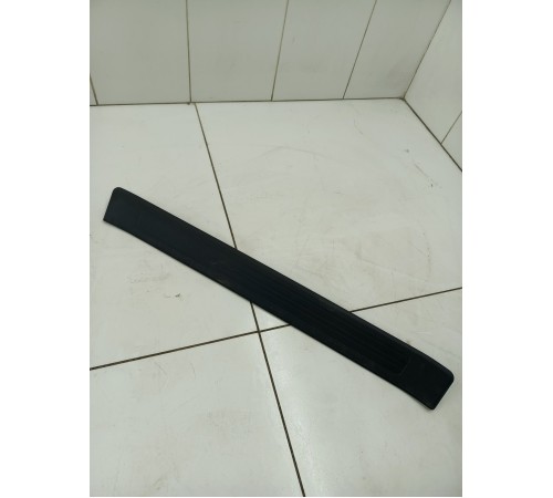 Накладка порога передняя правая