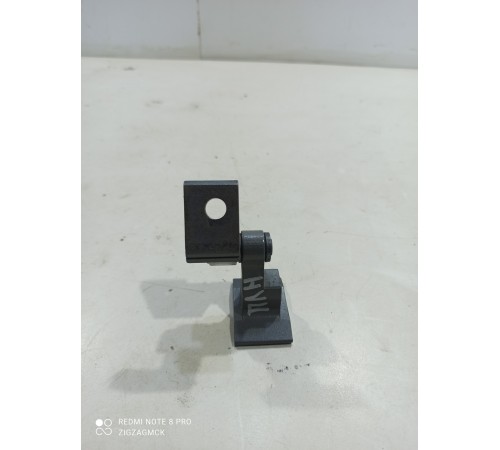 Петля двери передняя левая нижняя