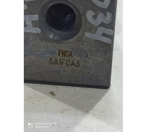 Петля двери передняя левая нижняя